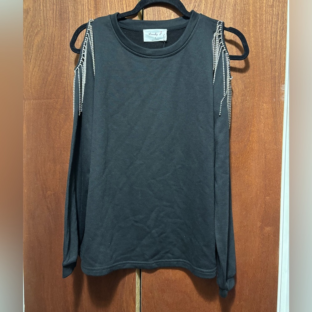 Lovely J black crewneck cold shoulder pullover with rhinestones